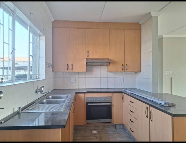 2 BEDROOM PROPERTY TO RENT IN DALPARK EXT 1